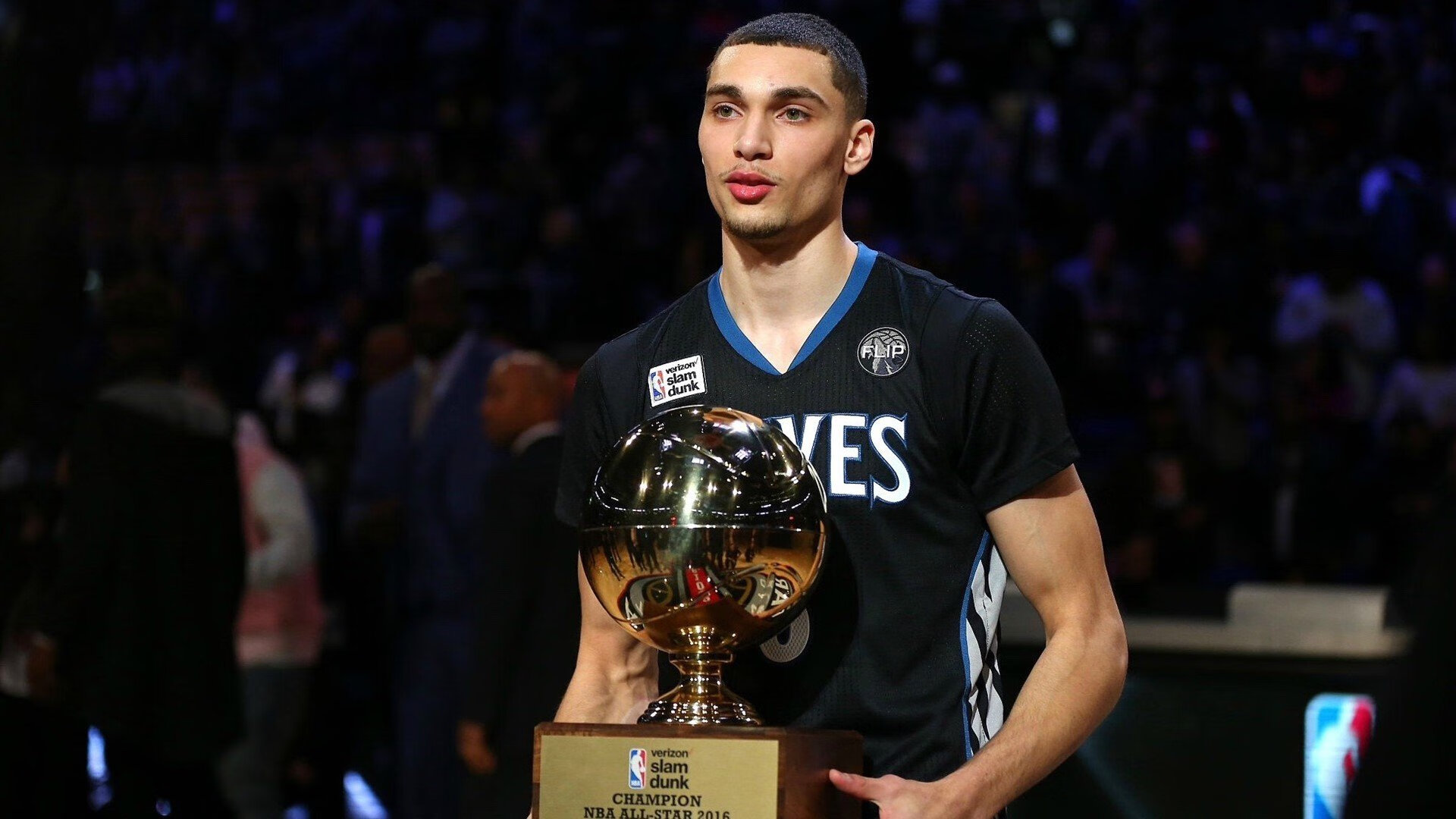 赛道上的新秩序，哈斯车队全面碾压雷诺，周冠宇高光表现引爆围场